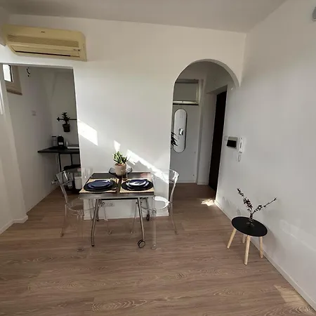 Διαμέρισμα Maison Circe - Boutique Λατίνα